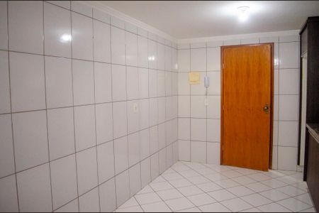 Cozinha de apartamento para alugar com 3 quartos, 89m² em Parque Industrial de Goiania, Goiânia
