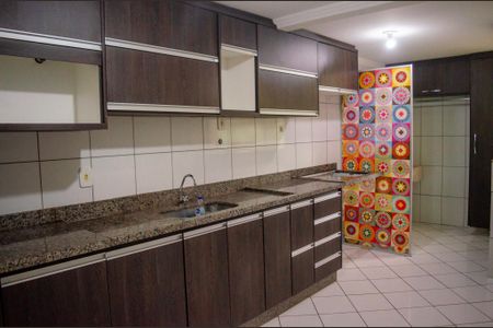 Cozinha de apartamento para alugar com 3 quartos, 89m² em Parque Industrial de Goiania, Goiânia