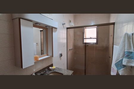 Apartamento à venda com 222m², 3 quartos e 4 vagas Apartamento à venda com 222m², 3 quartos e 4 vagasBanheiro Social
