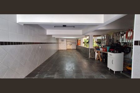 Apartamento à venda com 222m², 3 quartos e 4 vagas Apartamento à venda com 222m², 3 quartos e 4 vagasGaragem