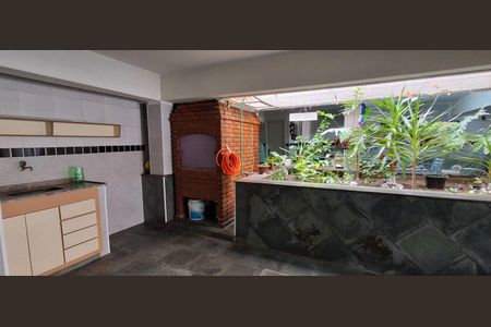 Apartamento à venda com 222m², 3 quartos e 4 vagas Apartamento à venda com 222m², 3 quartos e 4 vagasÁrea gourmet