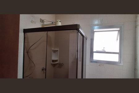 Apartamento à venda com 222m², 3 quartos e 4 vagas Apartamento à venda com 222m², 3 quartos e 4 vagasBanheiro Social 2