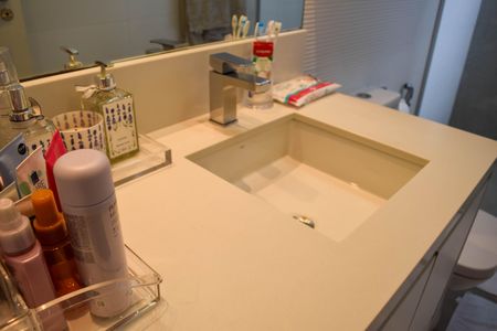 Apartamento à venda com 80m², 3 quartos e 1 vagaBanheiro