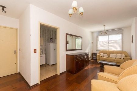 Sala  de apartamento para alugar com 2 quartos, 86m² em Navegantes, Porto Alegre