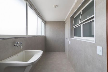 Apartamento à venda com 131m², 3 quartos e 1 vagaÁrea de serviço