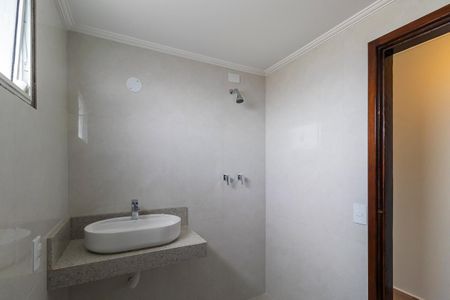 Apartamento à venda com 131m², 3 quartos e 1 vagaBanheiro da suíte