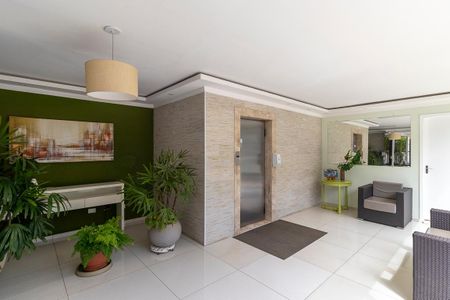 Apartamento à venda com 131m², 3 quartos e 1 vagaÁrea comum - Hall social