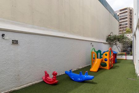 Apartamento à venda com 131m², 3 quartos e 1 vagaÁrea comum - Playground