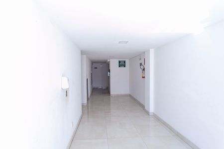 Apartamento à venda com 194m², 2 quartos e 2 vagasHall social