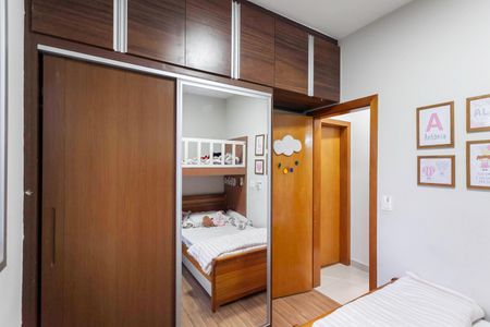 Quarto de apartamento à venda com 2 quartos, 194m² em Ouro Preto, Belo Horizonte