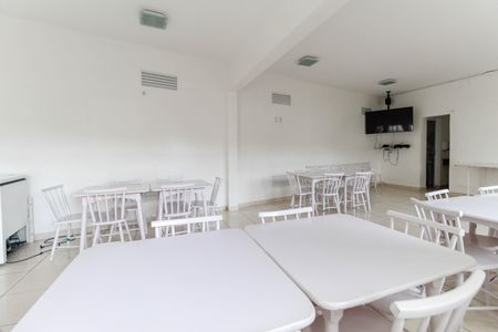 Apartamento para alugar com 43m², 2 quartos e 1 vaga Apartamento para alugar com 43m², 2 quartos e 1 vagaSalão de Festas