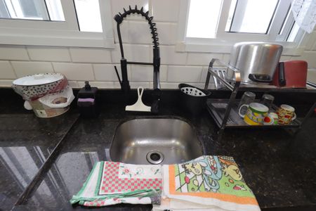 Apartamento à venda com 144m², 4 quartos e 2 vagasCozinha - Pia