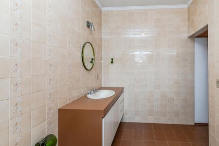 Casa para alugar com 475m², 4 quartos e 7 vagasBanheiro da Suíte 2