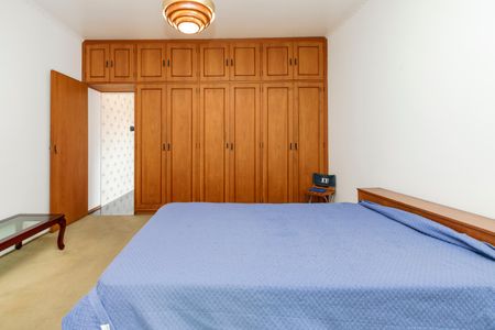 Casa para alugar com 475m², 4 quartos e 7 vagasSuíte 1