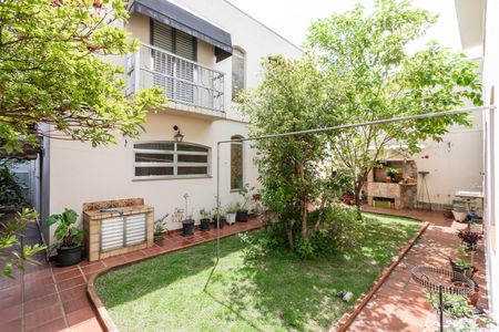 Casa para alugar com 475m², 4 quartos e 7 vagasQuintal