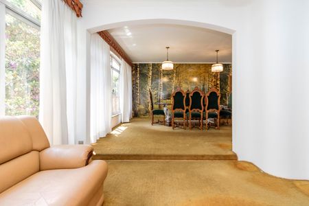 Casa para alugar com 475m², 4 quartos e 7 vagasSala