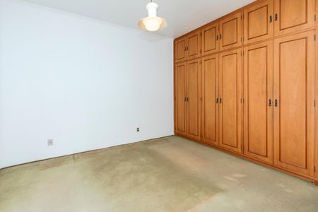 Casa para alugar com 475m², 4 quartos e 7 vagasSuíte 2