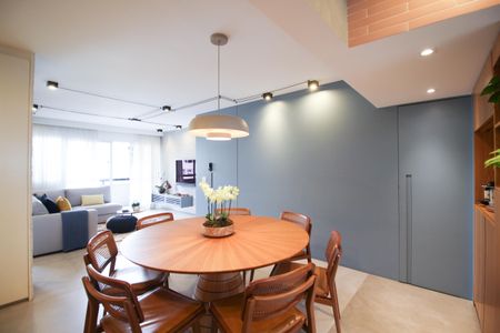 Apartamento à venda com 110m², 2 quartos e 2 vagasSala