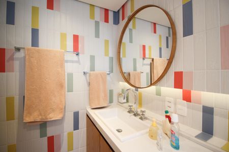 Apartamento à venda com 110m², 2 quartos e 2 vagasBanheiro da Suíte 2