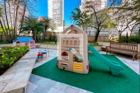 Apartamento à venda com 110m², 2 quartos e 2 vagasÁrea comum - Playground