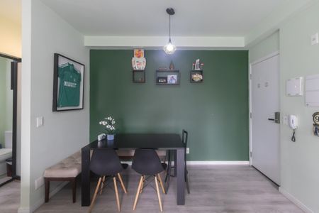 Apartamento à venda com 62m², 2 quartos e 1 vaga Apartamento à venda com 62m², 2 quartos e 1 vagaSala