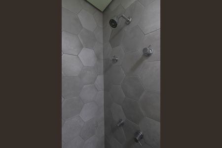 Apartamento à venda com 62m², 2 quartos e 1 vaga Apartamento à venda com 62m², 2 quartos e 1 vagaBanheiro da Suíte