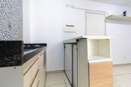 Studio à venda com 27m², 1 quarto e sem vaga Studio à venda com 27m², 1 quarto e sem vagaKitnet