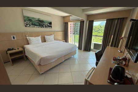 Apartamento à venda com 1 quarto, 32m² em Recreio dos Bandeirantes, Rio de Janeiro