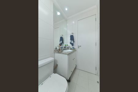 Apartamento à venda com 146m², 3 quartos e 3 vagas Apartamento à venda com 146m², 3 quartos e 3 vagasBanheiro da Suíte 2