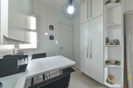 Apartamento à venda com 146m², 3 quartos e 3 vagas Apartamento à venda com 146m², 3 quartos e 3 vagasCozinha
