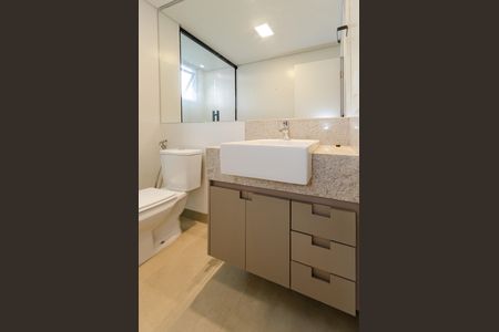 Apartamento para alugar com 50m², 1 quarto e 2 vagas Apartamento para alugar com 50m², 1 quarto e 2 vagasBanheiro