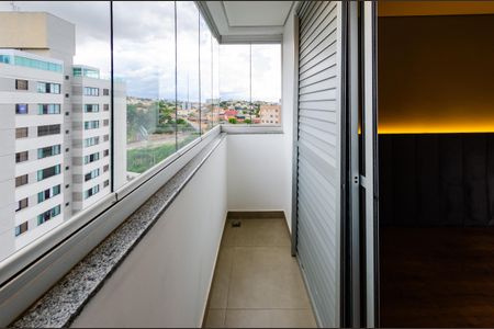 Apartamento para alugar com 50m², 1 quarto e 2 vagas Apartamento para alugar com 50m², 1 quarto e 2 vagasVaranda