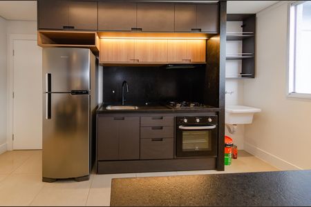 Cozinha de apartamento à venda com 1 quarto, 50m² em Buritis, Belo Horizonte