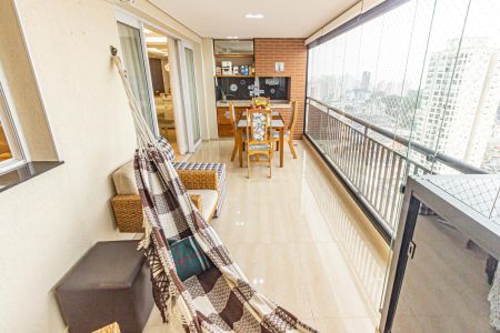 Apartamento à venda com 126m², 2 quartos e 2 vagasVaranda