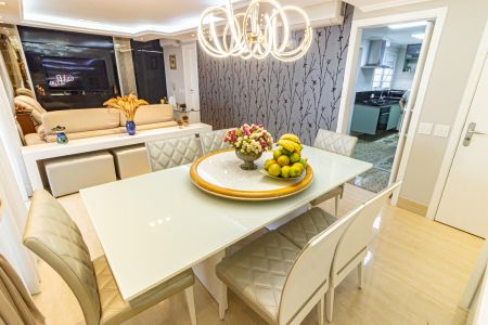Apartamento à venda com 126m², 2 quartos e 2 vagasSala