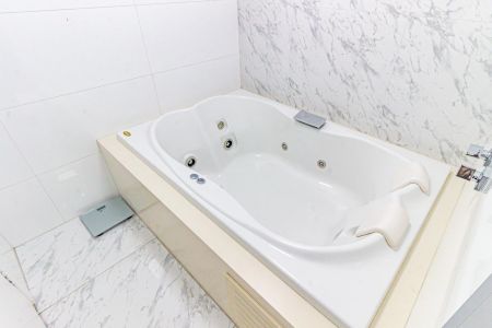 Apartamento à venda com 126m², 2 quartos e 2 vagasBanheiro da Suíte 1