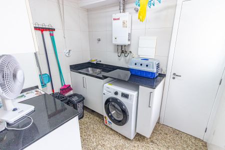 Apartamento à venda com 126m², 2 quartos e 2 vagasÁrea de Serviço