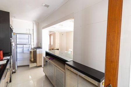 Casa à venda com 190m², 3 quartos e 2 vagasCozinha