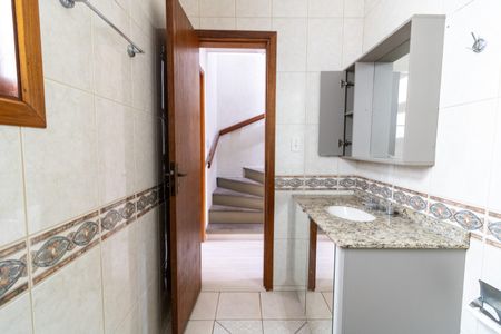 Casa à venda com 190m², 3 quartos e 2 vagasBanheiro