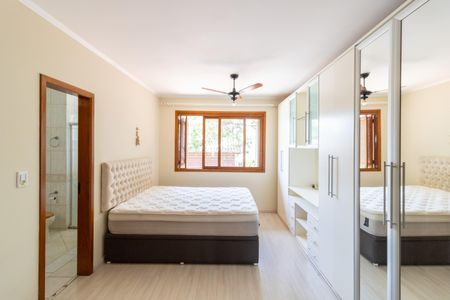 Casa à venda com 190m², 3 quartos e 2 vagasSuíte