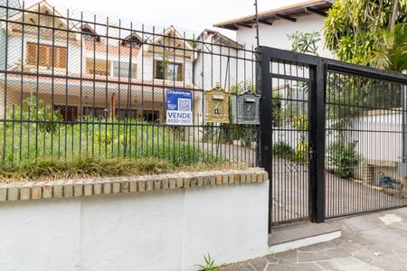 Casa à venda com 190m², 3 quartos e 2 vagasFachada