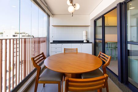 Varanda de kitnet/studio para alugar com 1 quarto, 40m² em Perdizes, São Paulo