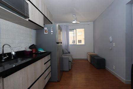 Sala de apartamento para alugar com 2 quartos, 32m² em Vila Graciosa, São Paulo