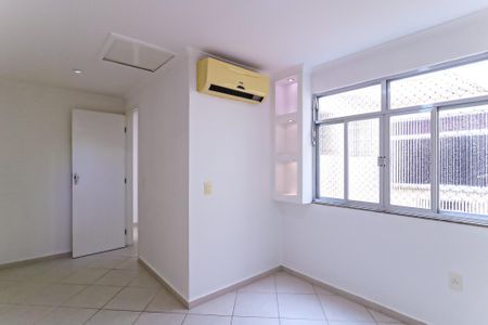 Apartamento para alugar com 90m², 2 quartos e 1 vagaQuarto 