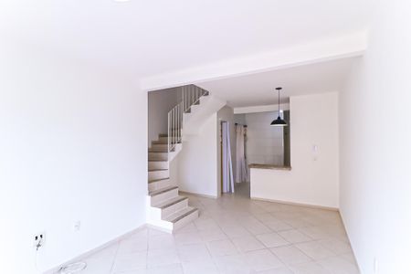 Sala de apartamento para alugar com 2 quartos, 90m² em Quintino Bocaiúva, Rio de Janeiro