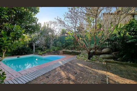 Casa de condomínio à venda com 447m², 4 quartos e 2 vagas