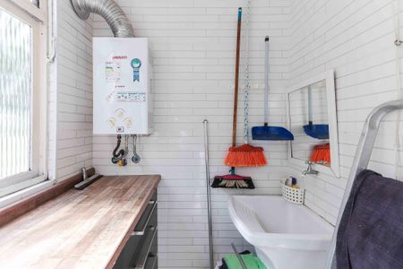 Apartamento para alugar com 54m², 2 quartos e 1 vaga Apartamento para alugar com 54m², 2 quartos e 1 vagaCozinha e Área de Serviço