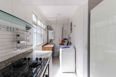 Apartamento para alugar com 54m², 2 quartos e 1 vaga Apartamento para alugar com 54m², 2 quartos e 1 vagaCozinha e Área de Serviço