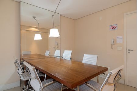 Apartamento para alugar com 77m², 1 quarto e 1 vagaÁrea comum - Sala de Renião