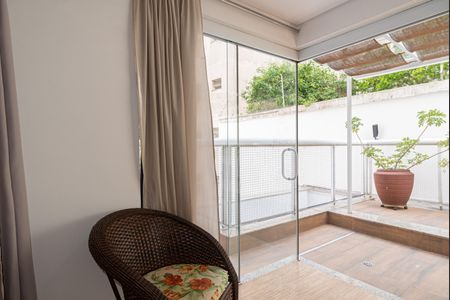 Apartamento para alugar com 77m², 1 quarto e 1 vagaVaranda